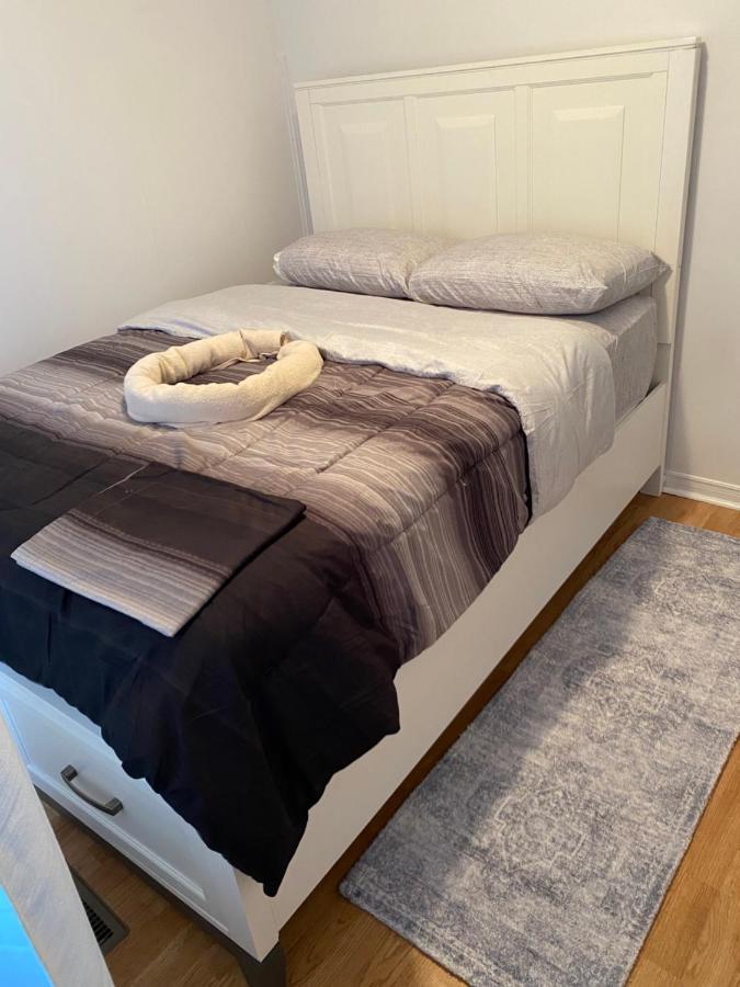 Windsor Airport Room Accommodation Exterior foto